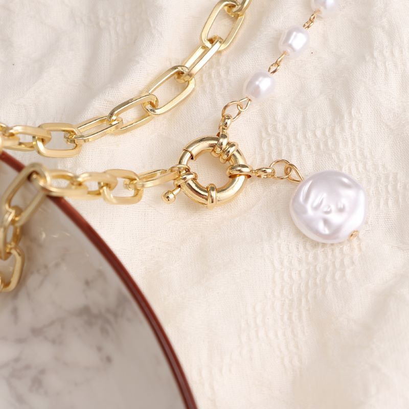 Baroque Alien Pearl Pendant Necklace